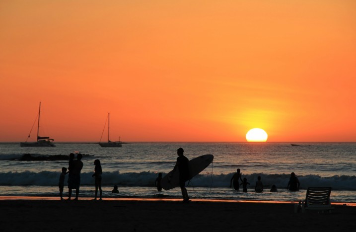Atardecer en Playa Tamarindo Atardecer en Playa Tamarindo
