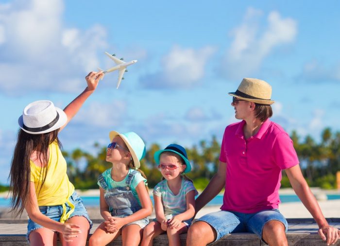 Logitravel adapta su oferta de viajes a familias monoparentales