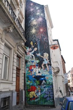 Sarjakuvia pitkin kaupunkia?