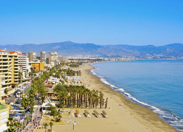 ¿A dónde viajamos los españoles este verano?