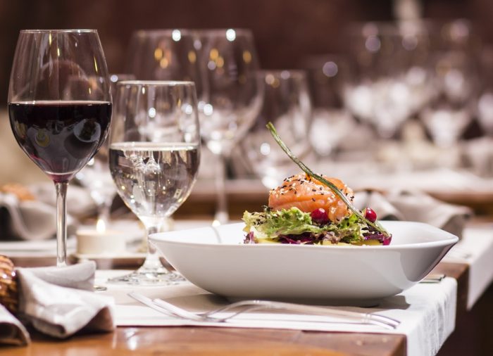 Disfrutando de la gastronomía en Paradores: ¿eres Marmitia, Tamizia o Especia?