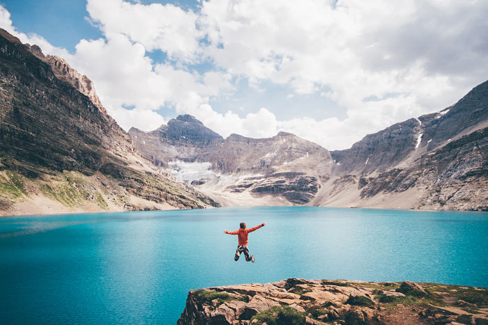 Impresionante el Lago McArthur en verano, Canadá Impresionante el Lago McArthur en verano, Canadá