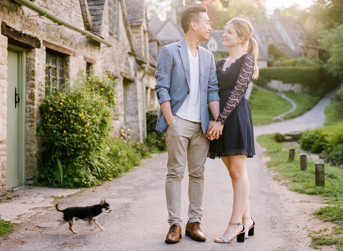 Pareja de escapada en Cotswolds 