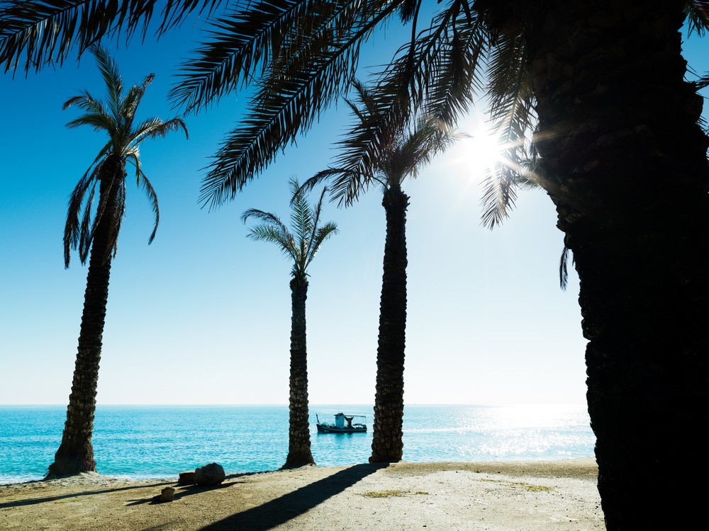 Precioso día soleado en Playamar, Torremolinos, Andalucía