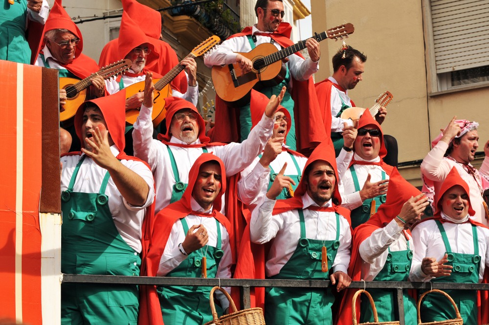 Chirigotas en el Carnaval de Cádiz Chirigotas en el Carnaval de Cádiz