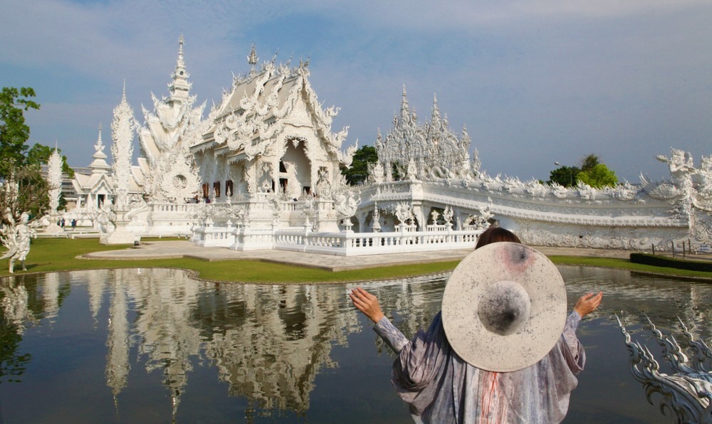 Vistas del templo de Wat Rong Khun