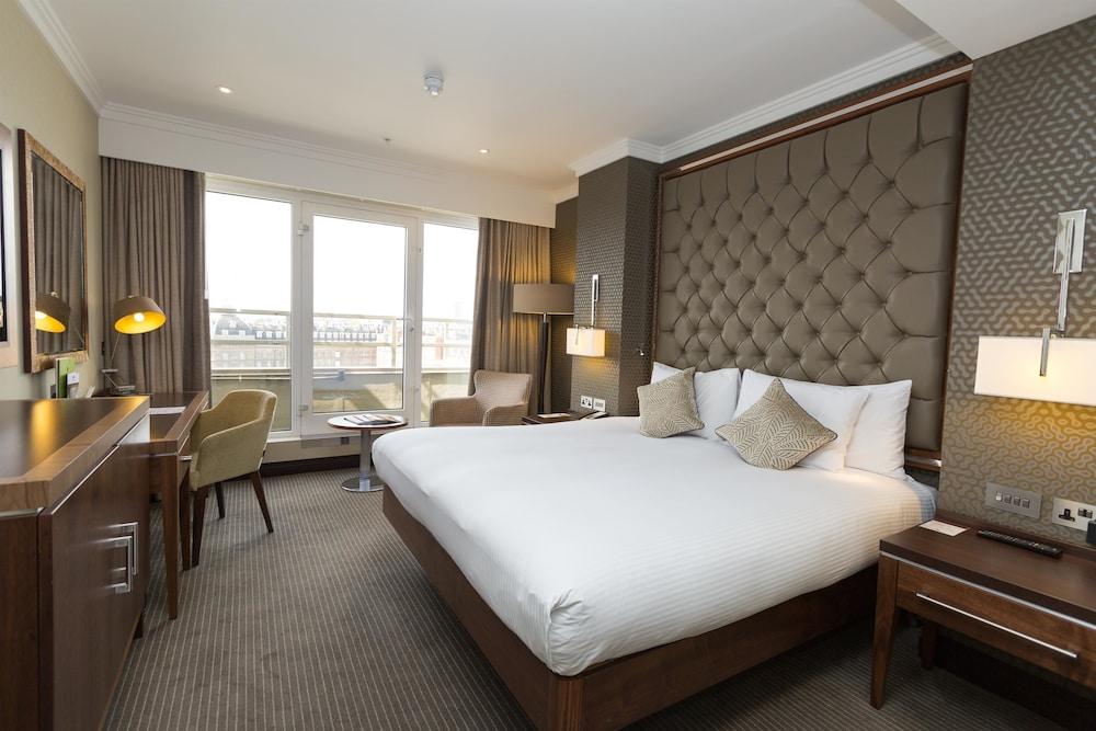 Doubletree by Hilton London Victoria