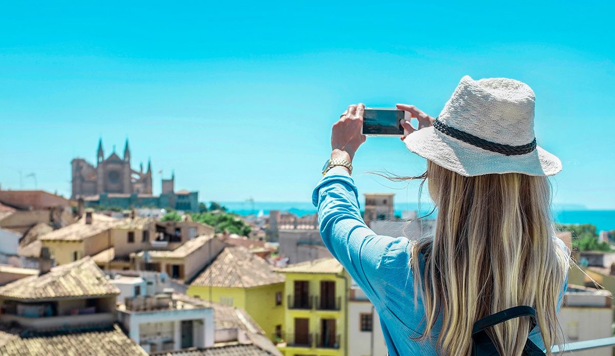 Baleares y Canarias abiertas en Semana Santa