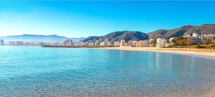 Cullera, el Mediterráneo cálido y tranquilo