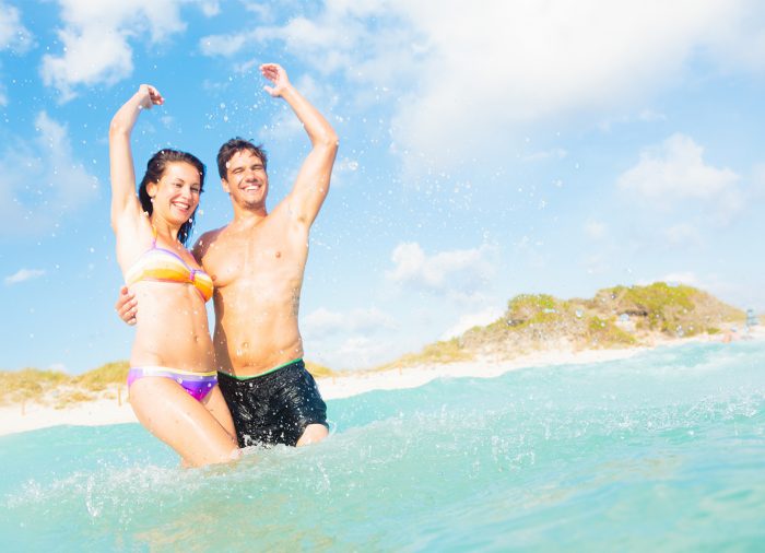 Este verano los españoles viajamos en pareja a la costa