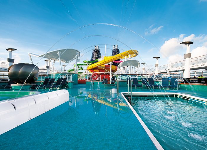 El Norwegian Epic regresa desde Barcelona