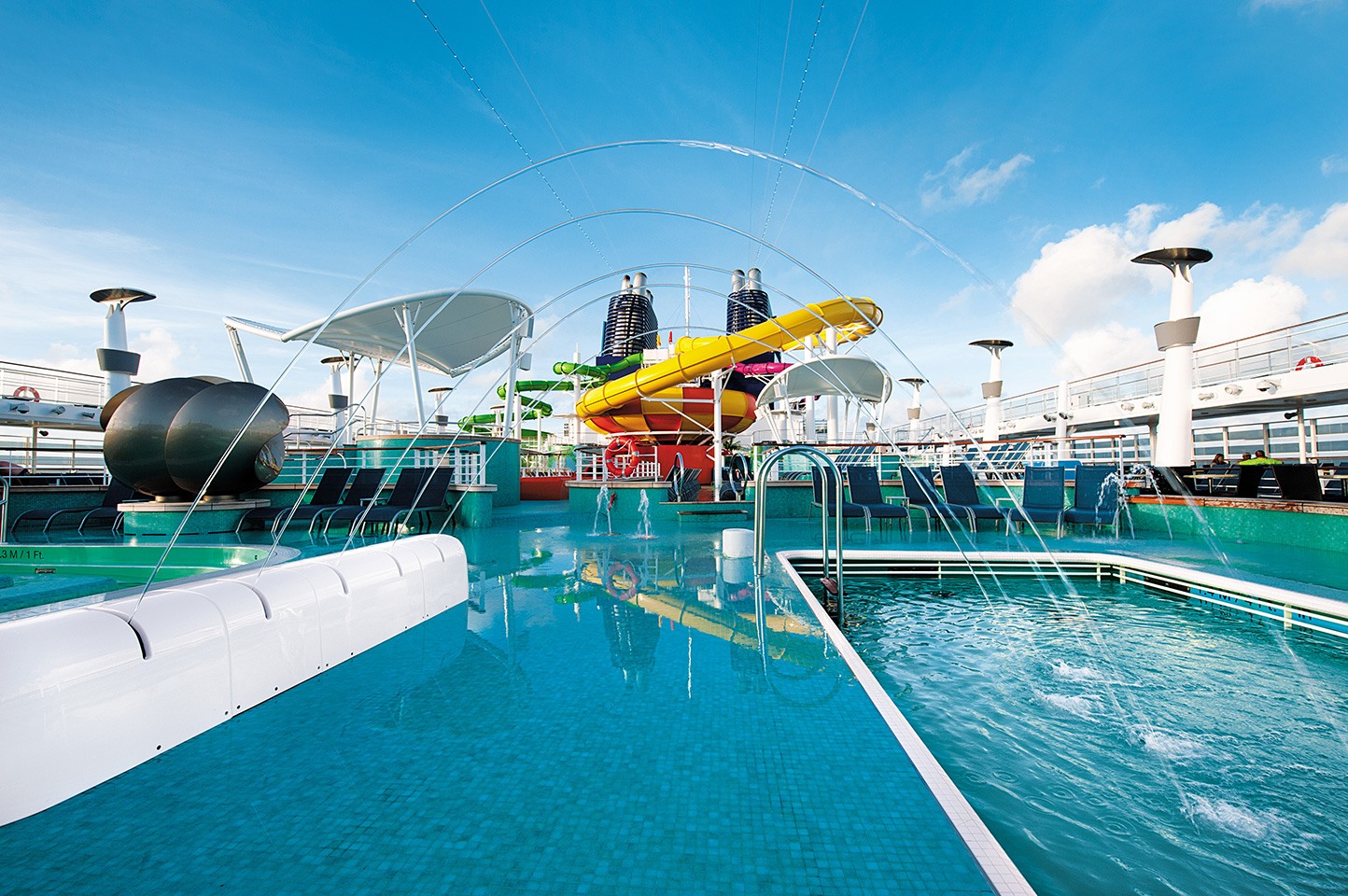 El Norwegian Epic regresa desde Barcelona
