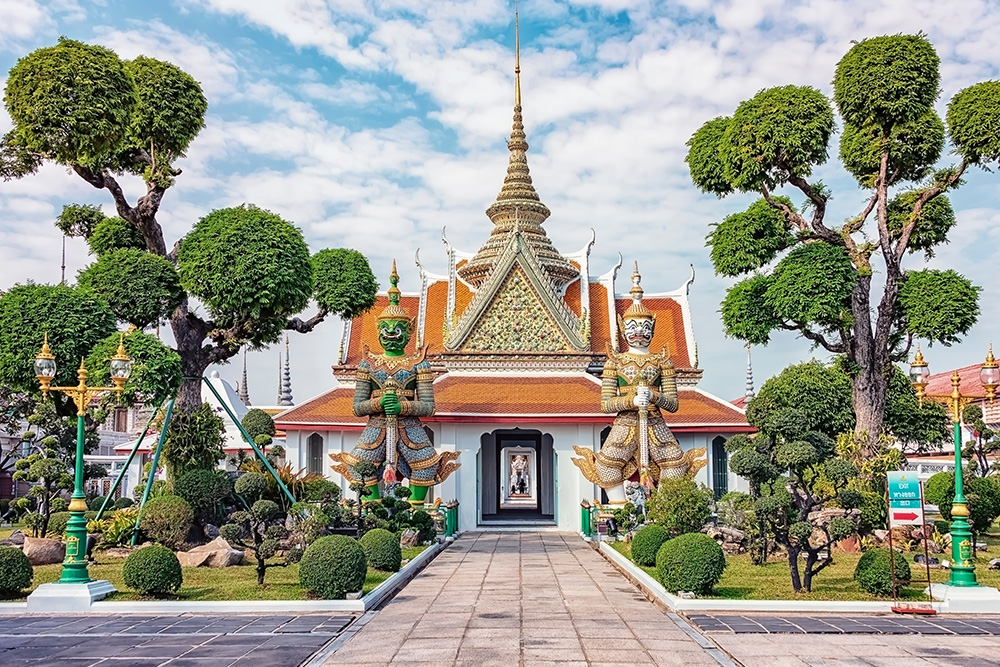 Templo busdista en Tailandia, uno de los 12 motivos por los que visitar Tailandia