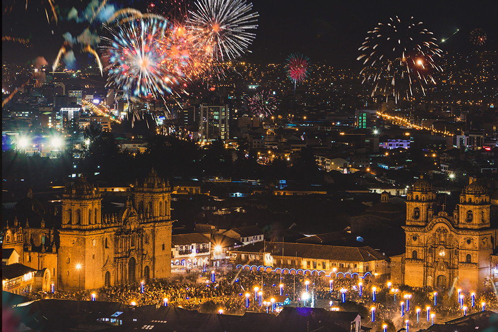 Plaza de Cusco en Año Nuevo. Nochevieja en Perú